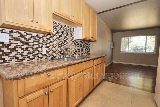 Building Photo - 2310 Kenworthy Way
