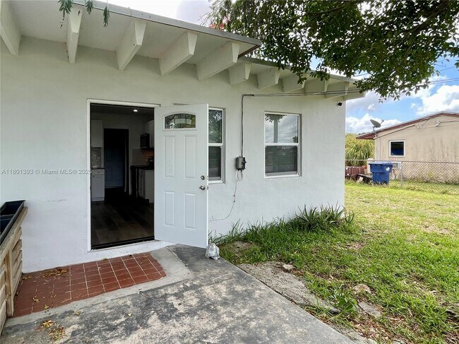 Building Photo - 26741 SW 139th Ave
