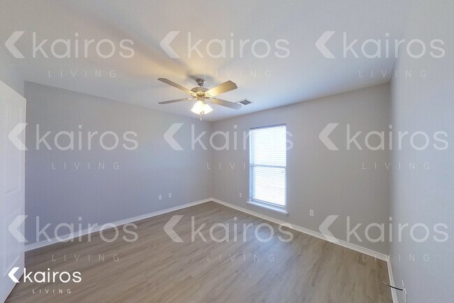 Building Photo - 8110 City View Dr.