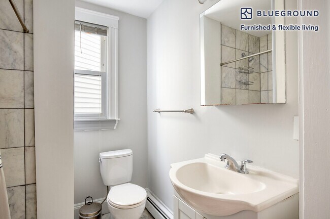 Building Photo - 88 Hampshire St