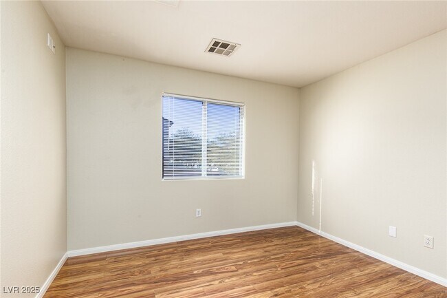 Building Photo - 7649 Lookout Hill St