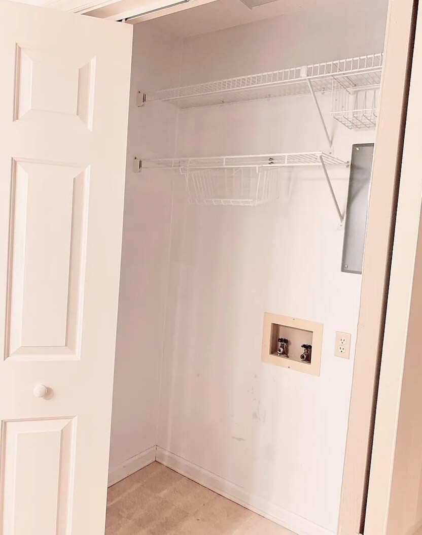 Laundry closet - 648 Balfour Rd