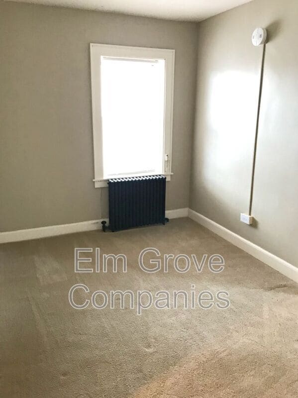 Building Photo - 67 Stark St