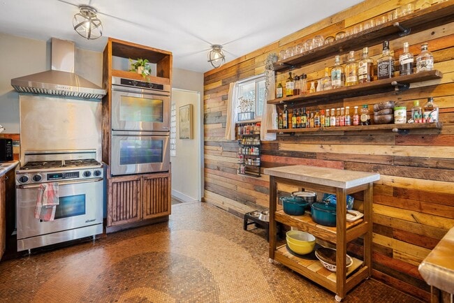 Building Photo - 3815 S Knox Ct