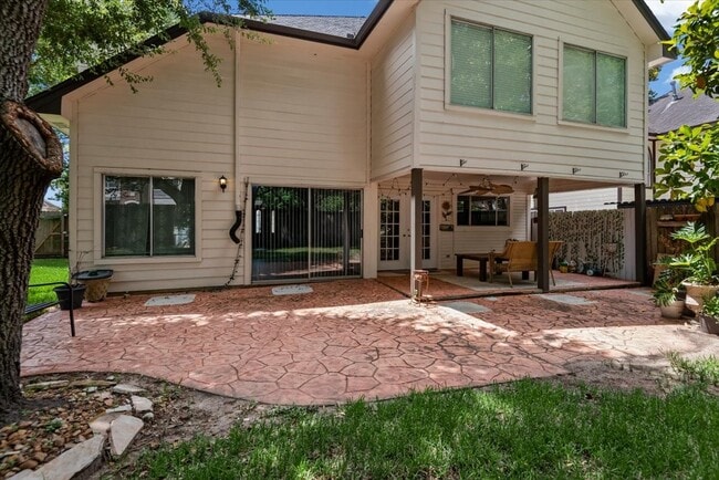 Building Photo - 13022 Hollow Brook Dr