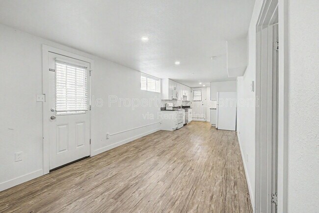 Building Photo - 4205 S Lincoln St