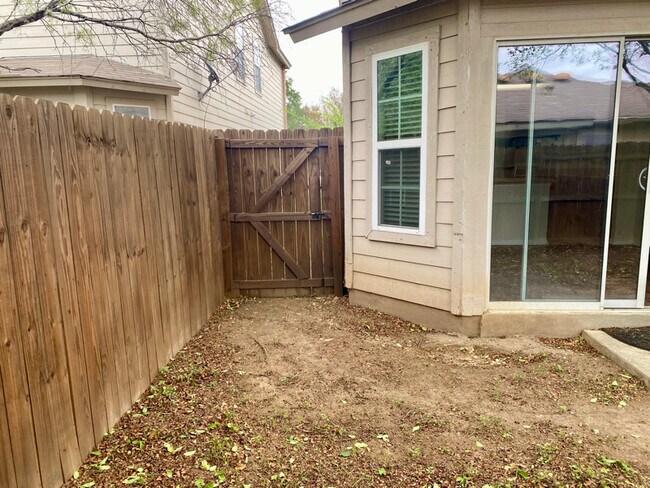 Building Photo - 14735 Bending Point