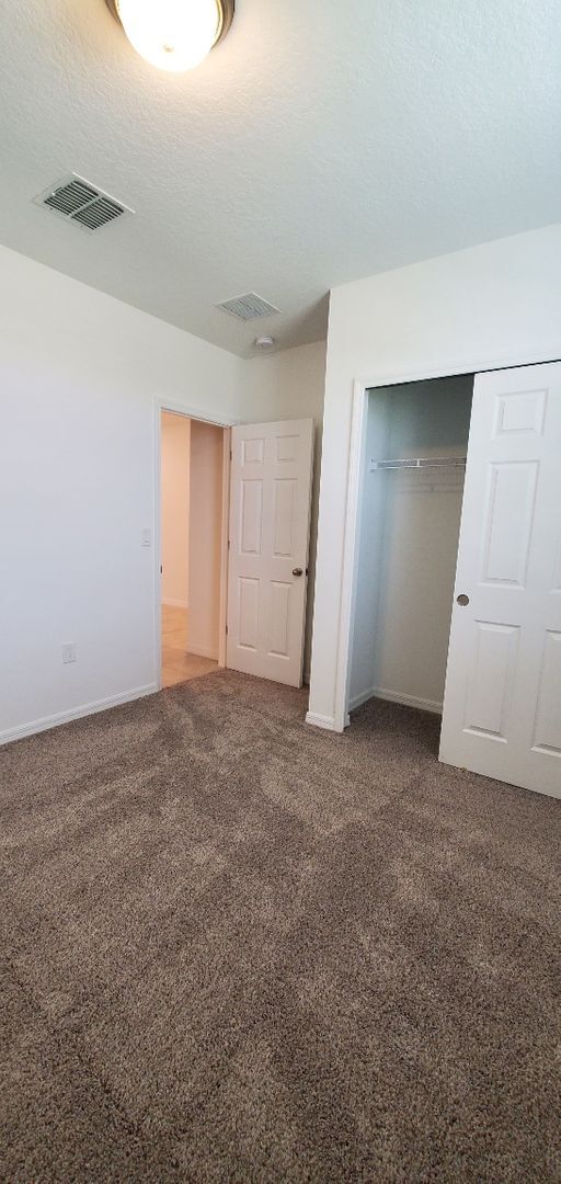 Building Photo - Like New!!! 3-Bedroom, 2-Bathroom in Winte...