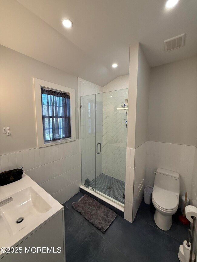 Building Photo - 1 Michaels Ct