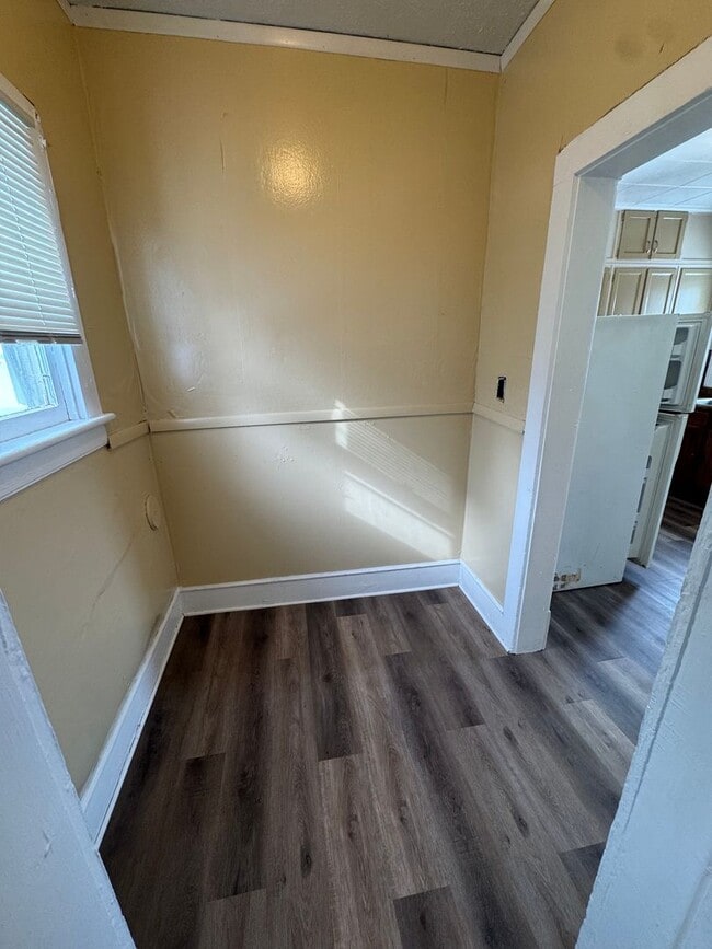 Building Photo - 810 S 17th St