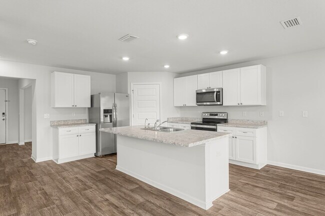 Building Photo - 5832 Viking Wy