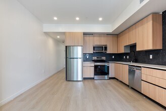 Building Photo - BRAND NEW CONSTRUCTION - Move-In Special 8...