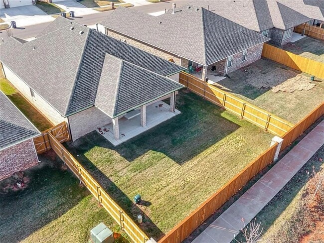 Building Photo - 8305 NW 163rd Ter