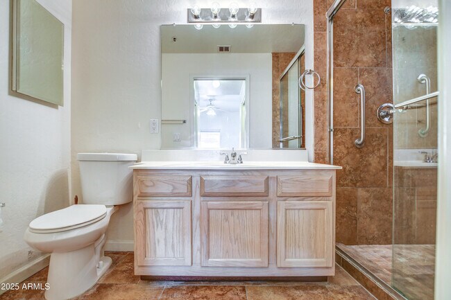 Building Photo - 11260 N 92nd St