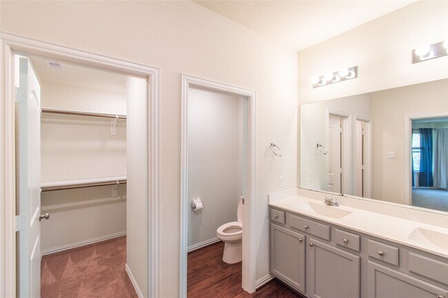 Building Photo - 4639 Sequoia Echo Dr