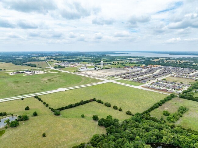 Building Photo - 109 Columbia St