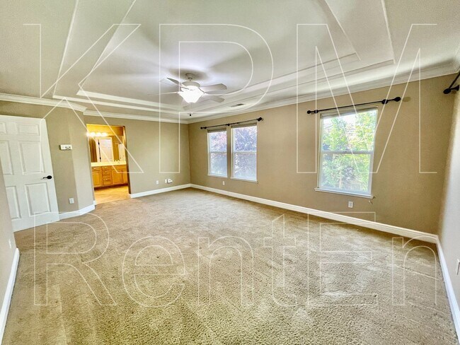 Building Photo - 5879 Riverbank Cir