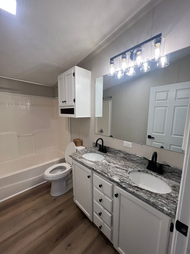 Building Photo - Peaceful Country Living on 1.4 Acres Beautifully Remodeled 3 Bed / 2 Bath Home on Ficklin Road