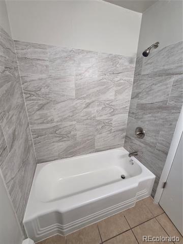 Building Photo - 197 E Powers Ave