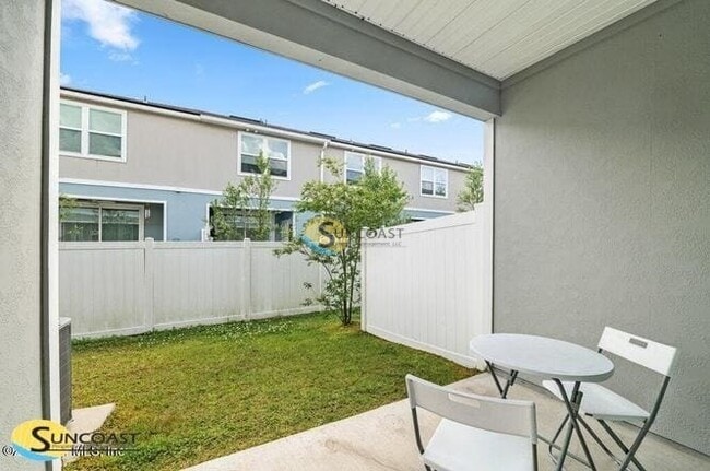 Building Photo - 8318 Zenith Cir