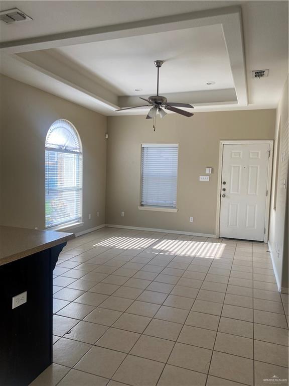 Building Photo - 4708 N Cypress St