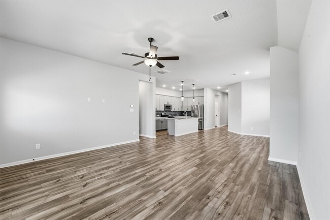 Building Photo - 1338 Lakeside Crk Rd