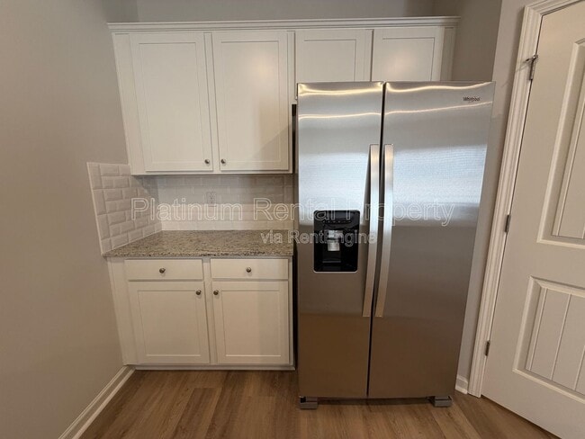 Building Photo - 42 Rustin Rdg