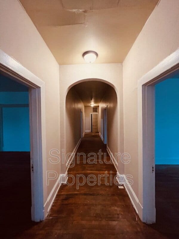 Building Photo - 208 N Jefferson St