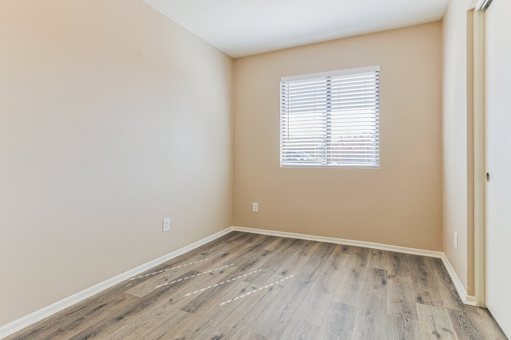 Building Photo - 728 W El Prado Rd