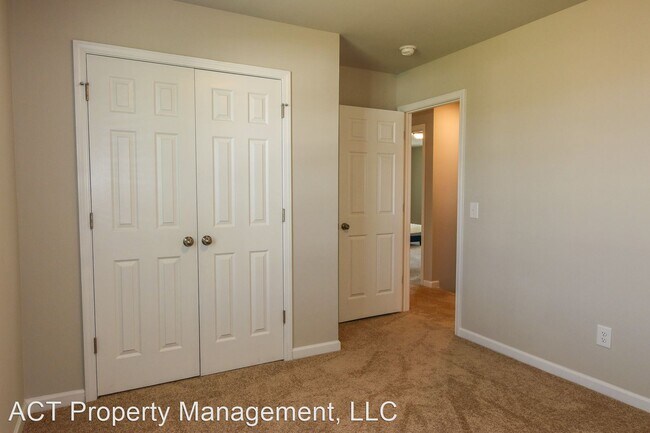 Building Photo - 3 br, 2.5 bath House - 759 Dayflower Court