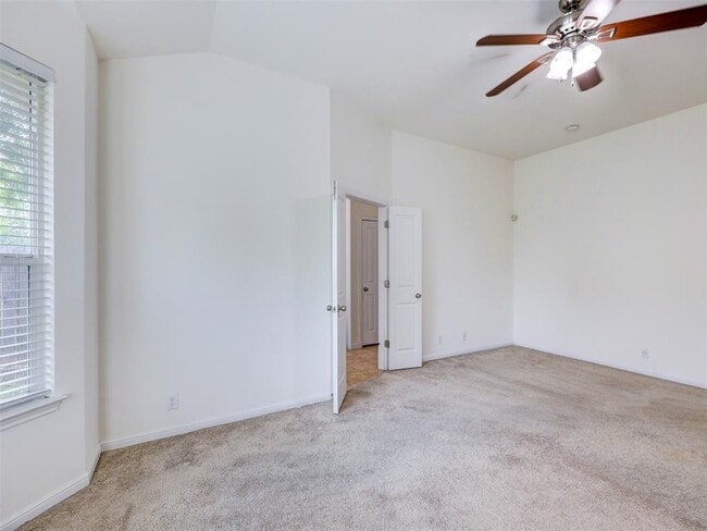 Building Photo - 11600 Yeadon Way