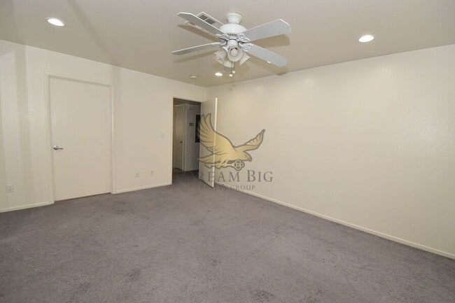 Building Photo - 8410 Eldora Ave