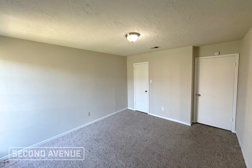 Building Photo - 3008 Beecave Dr