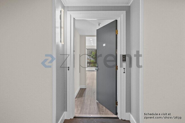 Building Photo - 49 Showers Dr