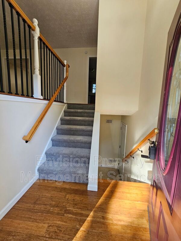 Building Photo - 120 Chimney Ridge Trail