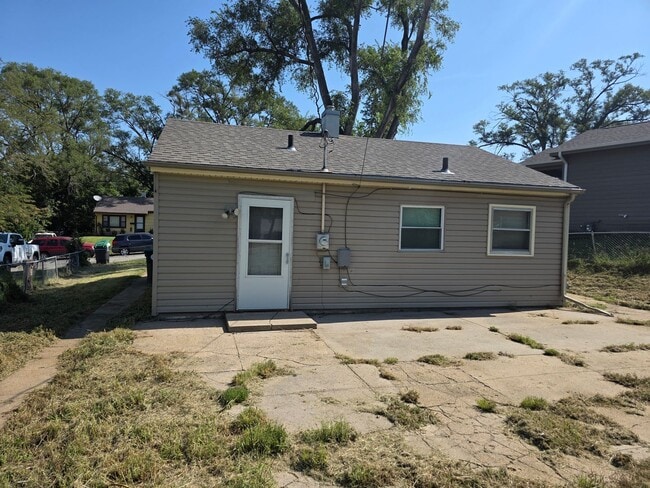 Building Photo - 3921 Burdette St