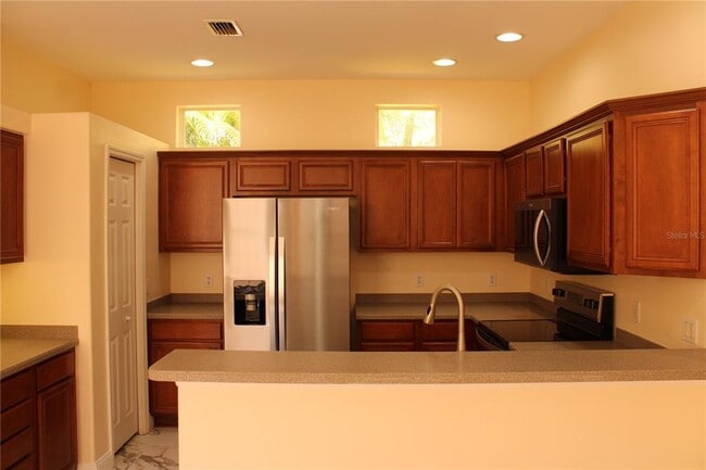 Building Photo - 7803 33rd St E