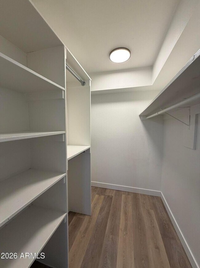 Building Photo - Remodeled 1 Bedroom 1 Bath Central Phoenix Apartment with Private Backyard