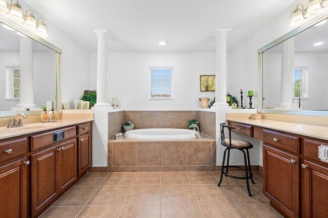 Building Photo - 3441 Oakmont Estates Blvd