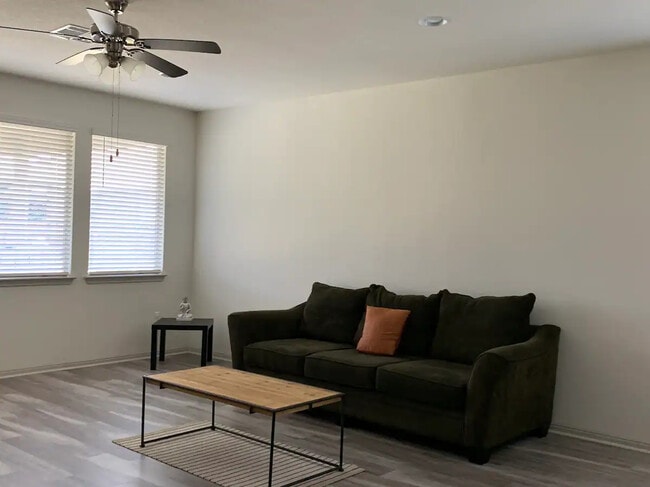 Open Floor Plan Living Area - 18412 Anicio Gallo Dr