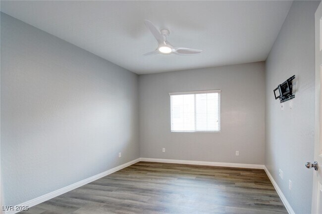 Building Photo - 4465 Violet Flowers St