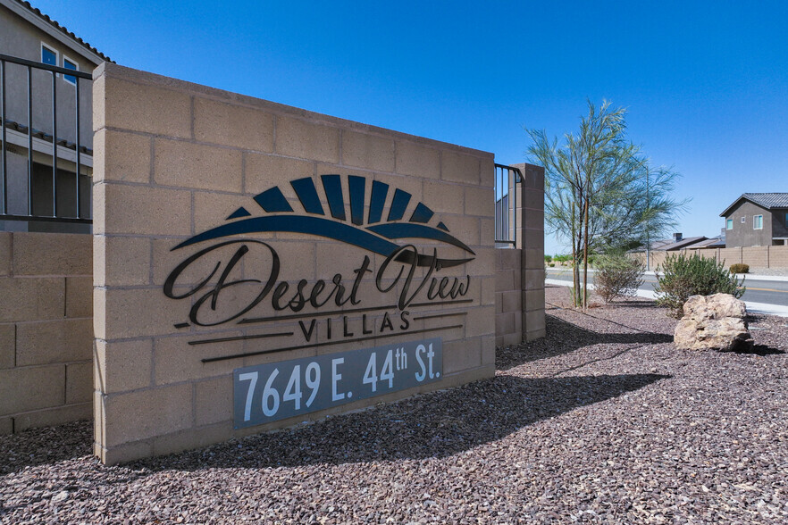 Monument Signage - Desert View Villas