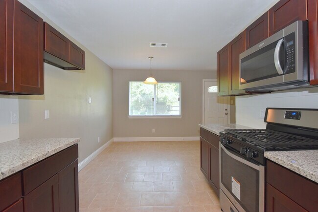 Building Photo - 3615 Willie Way