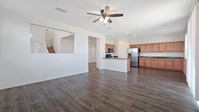 Building Photo - Blue Horizons community near Goodyear!