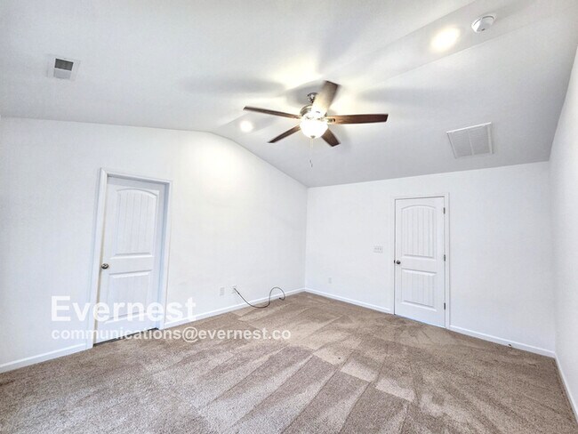 Building Photo - 4039 Meredith Woods Ln