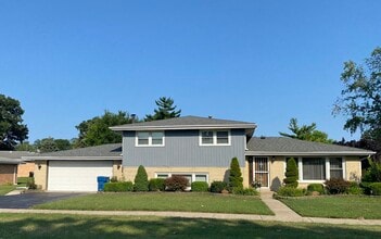 Building Photo - 10507 Terry Dr