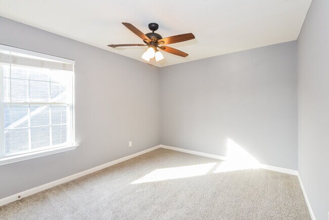 Building Photo - 9918 White Poplar Dr