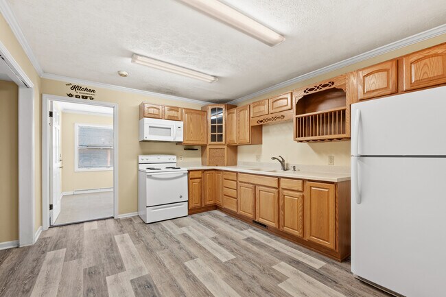 Building Photo - Plymouth