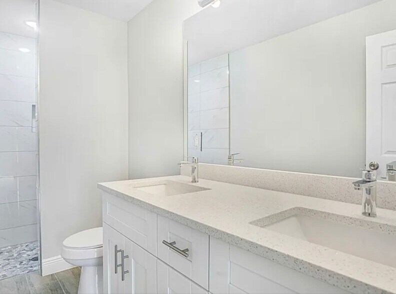 Building Photo - 3113 46th St W