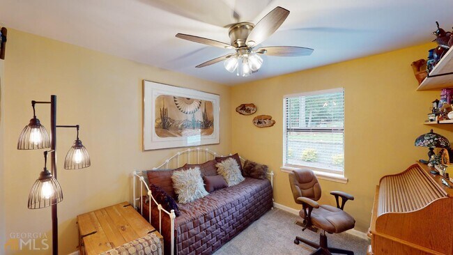 Building Photo - 1137 Magnolia Dr